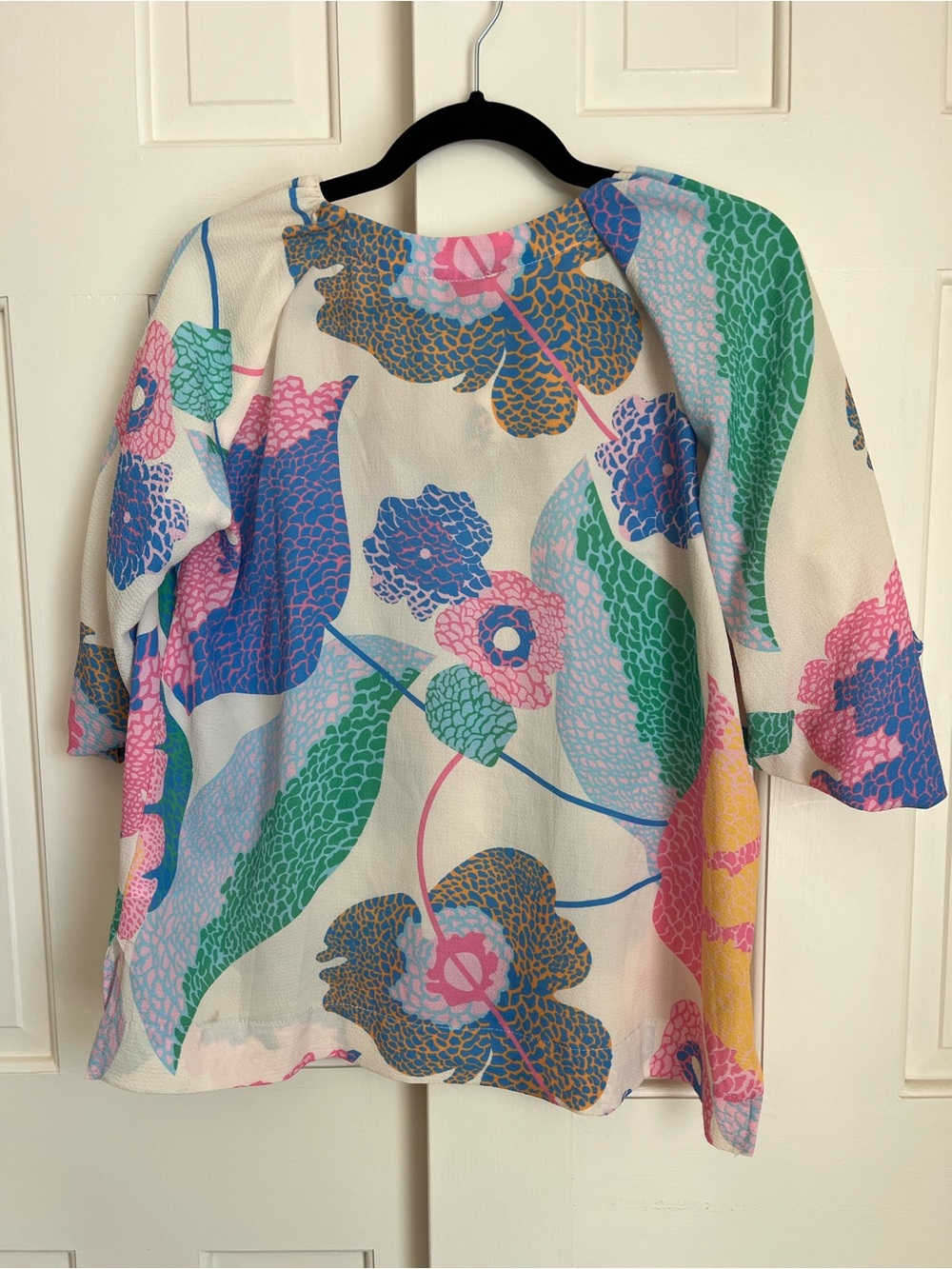 Umgee Cream Floral Puff Sleeve Blouse with Pink & Blue Accents - Picture 2 of 5